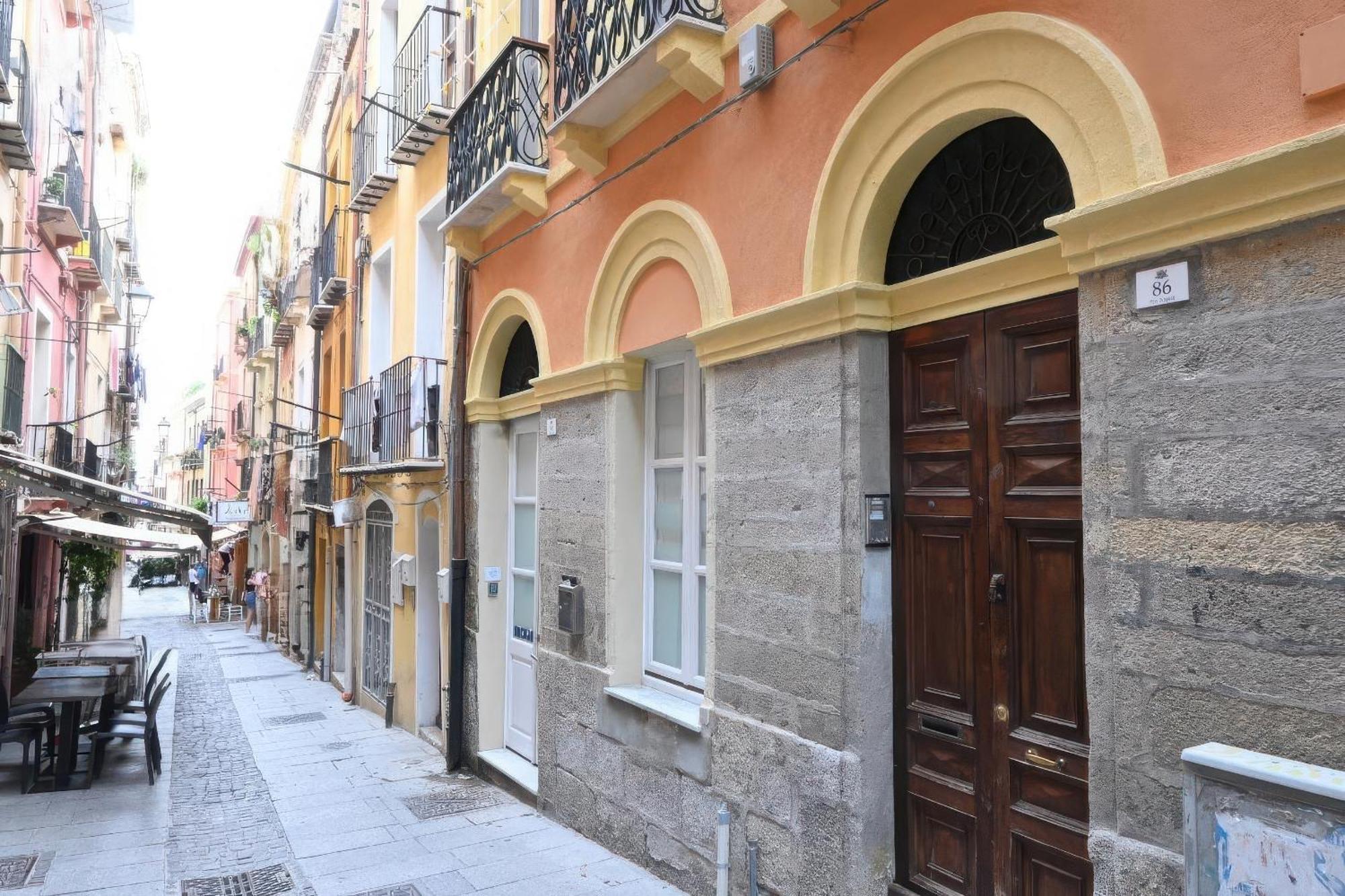 The Lemon House *